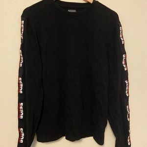 Vintage Guess Sweater 🤩